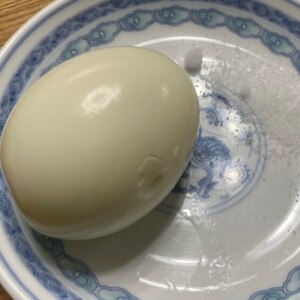 ゆで卵？いいえ、塩たまごです